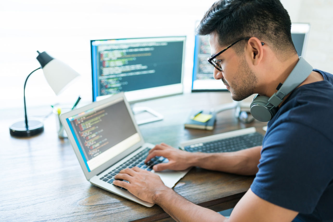 Software developer working on client AI.